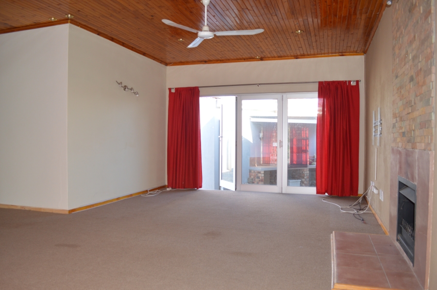 4 Bedroom Property for Sale in Bergsig Eastern Cape